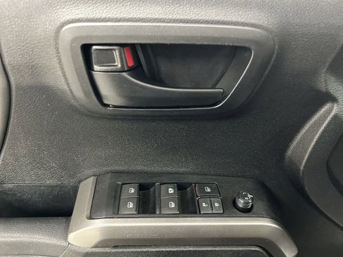 Used 2021 Toyota Tacoma SR5 image 11