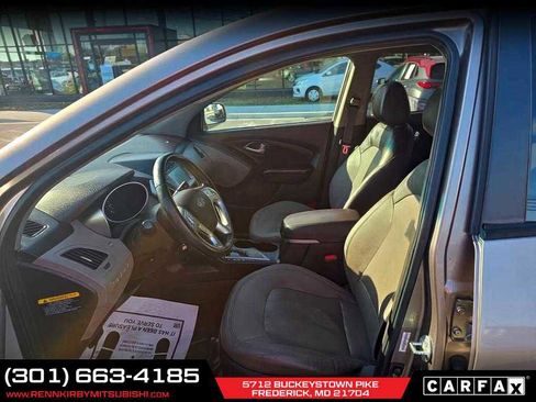 Used 2012 Hyundai Tucson Limited w/ Premium Pkg image 8