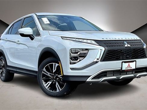 New 2025 Mitsubishi Eclipse Cross SE image 2