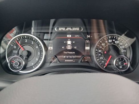 Used 2023 RAM 1500 Big Horn image 36
