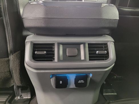 Used 2025 Ford F150 Lariat w/ Equipment Group 501A Mid AWD/4WD image 23
