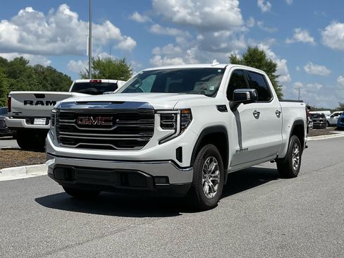 Used 2024 GMC Sierra 1500 SLT AWD/4WD image 1