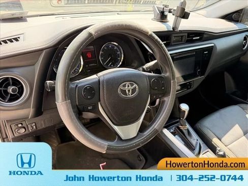 Used 2017 Toyota Corolla LE FWD image 10