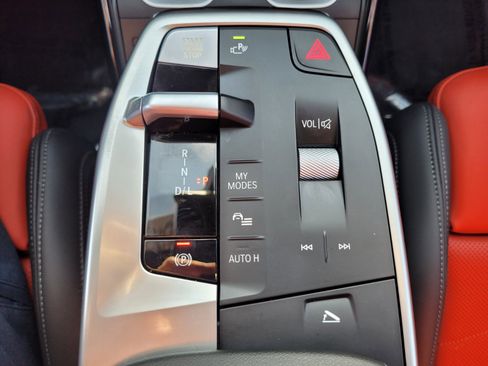 Certified 2025 BMW X2 xDrive28i image 25