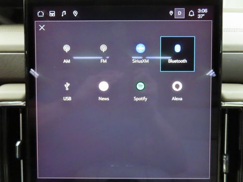 Used 2025 GMC Yukon Denali image 25