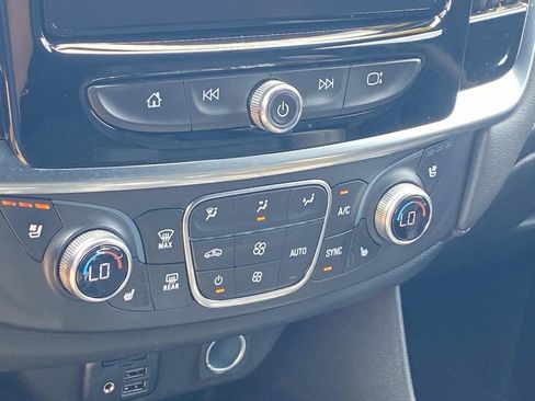 Used 2023 Chevrolet Traverse High Country image 20