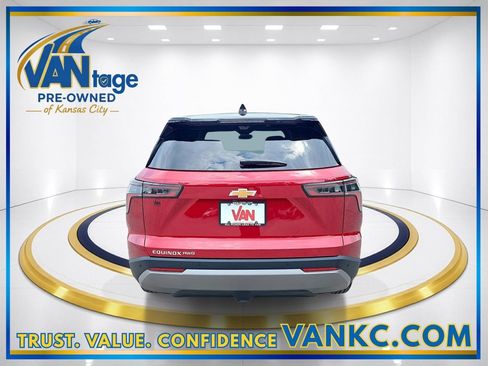 Used 2026 Chevrolet Equinox LT w/ Safety and Technology Package AWD/4WD image 7
