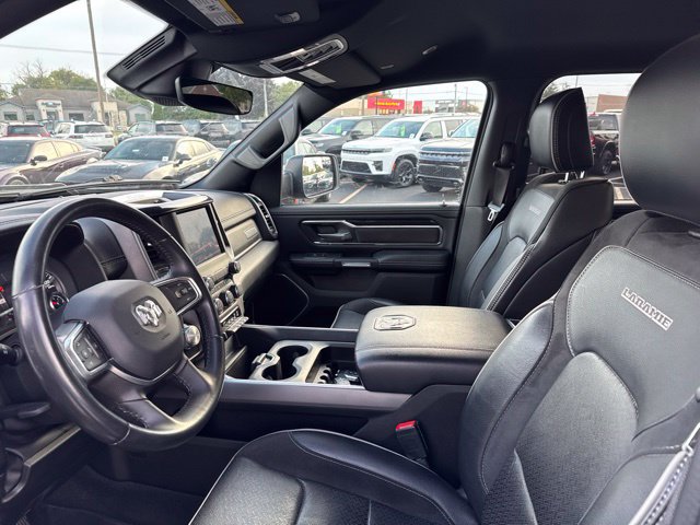 Used 2022 RAM 1500 Laramie w/ Sport Appearance Package AWD/4WD image 7