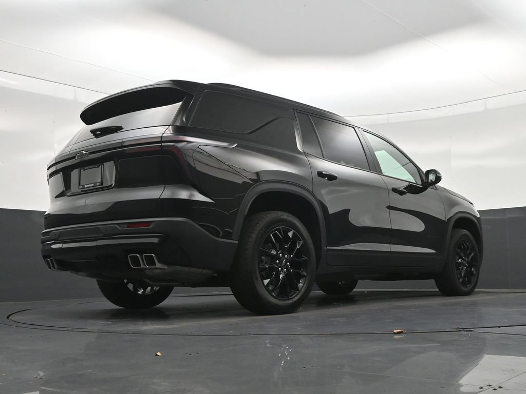 Used 2025 Chevrolet Traverse LT w/ Midnight/Sport Edition FWD image 30