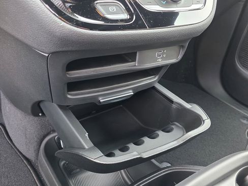 New 2026 Chrysler Pacifica Select image 22