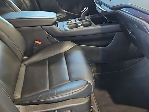 Used 2023 Cadillac XT4 Luxury image 13