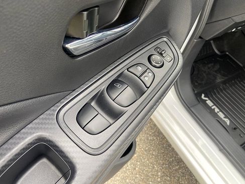 New 2025 Nissan Versa SV image 10