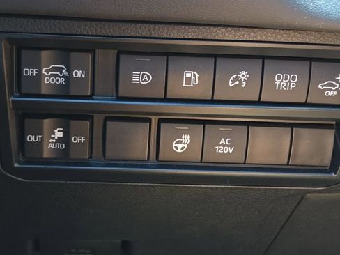 Used 2024 Toyota Sequoia Platinum AWD/4WD image 14