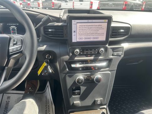 New 2025 Ford Explorer 4WD Police Interceptor image 20