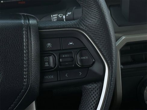 Used 2024 Toyota Tacoma TRD Sport image 15