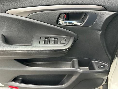 Used 2019 Honda Ridgeline Sport image 20