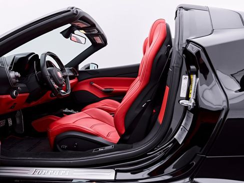 Used 2018 Ferrari 488 Spider RWD image 52