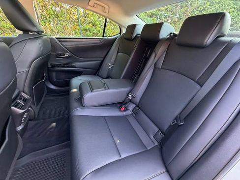 Certified 2023 Lexus ES 350 w/ Premium Package FWD image 38