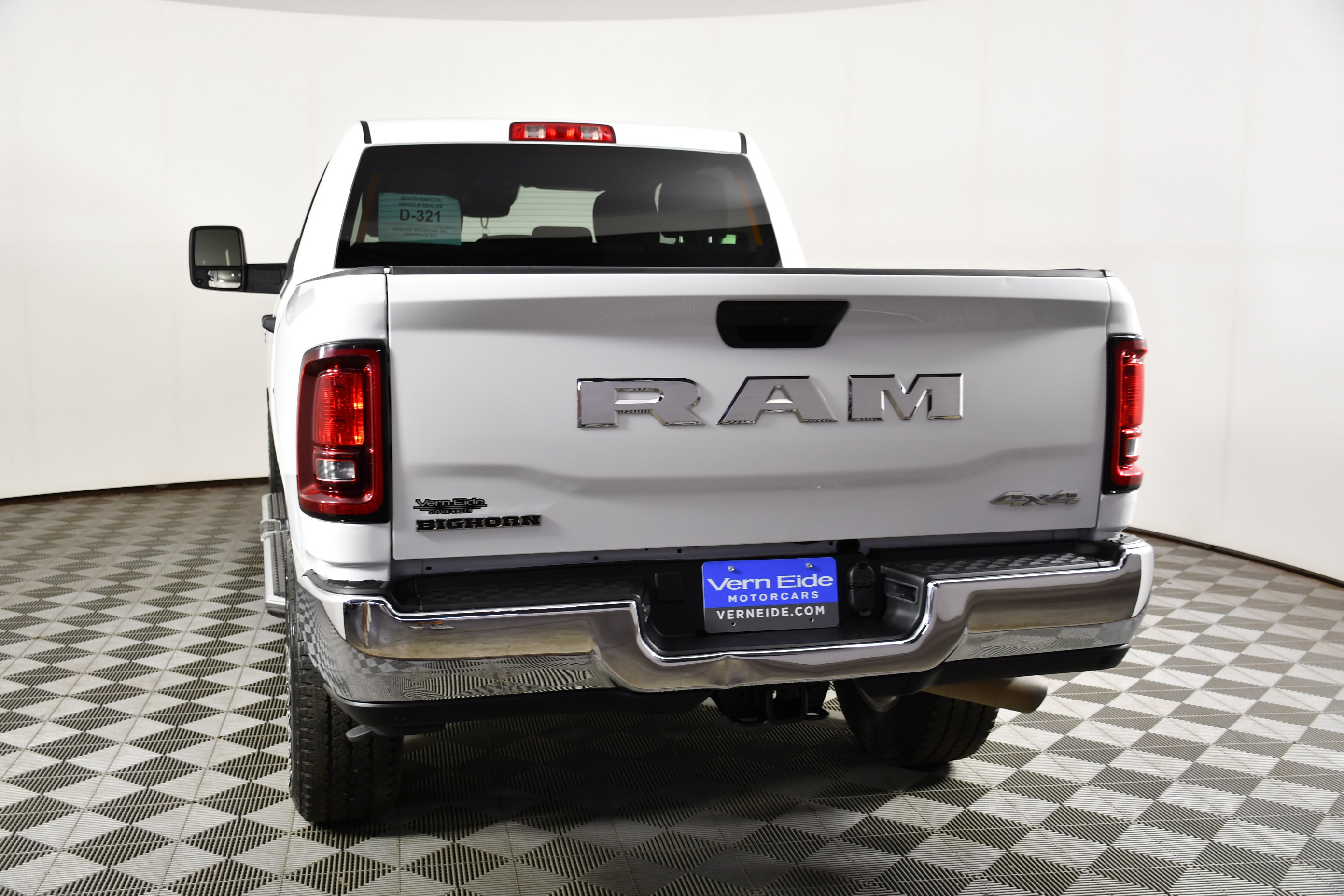 Used 2025 RAM 2500 Big Horn AWD/4WD image 7