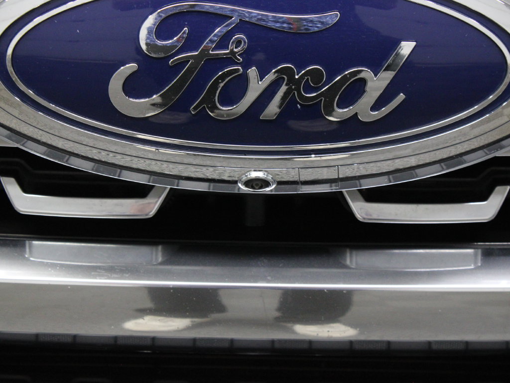 Used 2024 Ford F250 Platinum w/ FX4 Off-Road Package AWD/4WD image 61