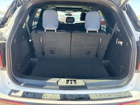 Used 2022 Ford Explorer ST-Line RWD image 28