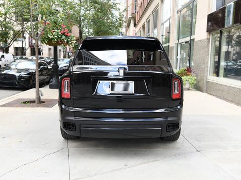 Used 2024 Rolls-Royce Cullinan image 4