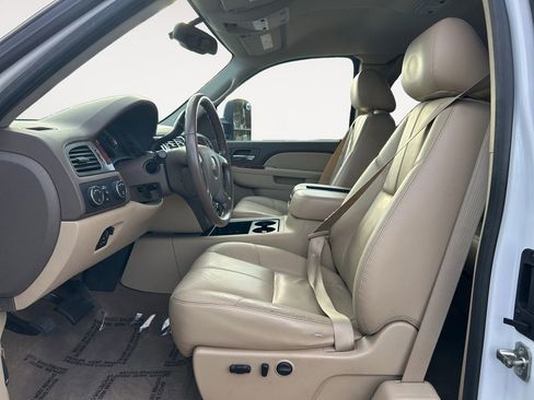 Used 2011 GMC Sierra 3500 SLT w/ SLT Convenience Package image 15