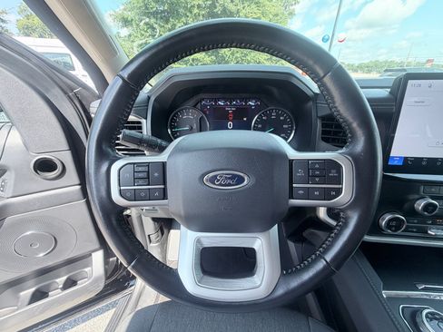 Used 2024 Ford Expedition Max XLT RWD image 14