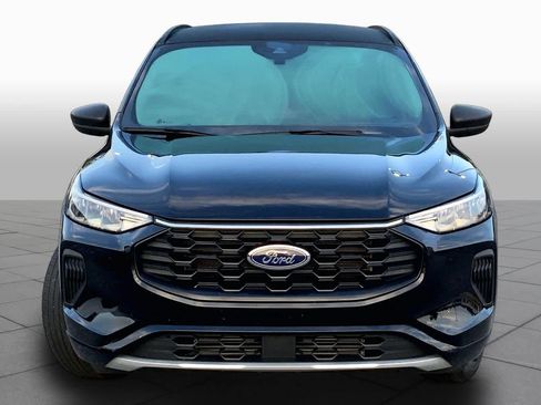 Used 2023 Ford Escape ST-Line w/ Tech Pack #1 FWD image 4