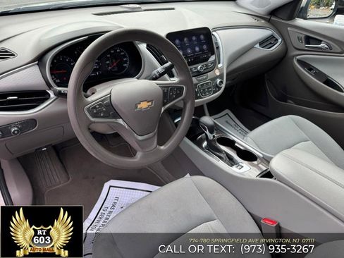 Used 2022 Chevrolet Malibu LT image 22