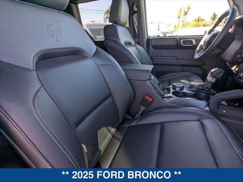 New 2025 Ford Bronco Badlands image 21