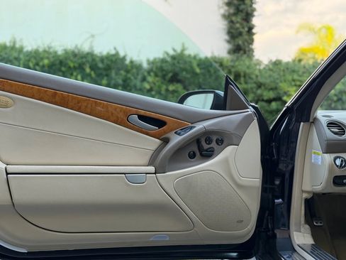 Used 2008 Mercedes-Benz SL 550 image 18