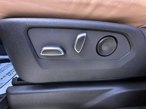 Certified 2022 Cadillac Escalade Sport RWD image 20