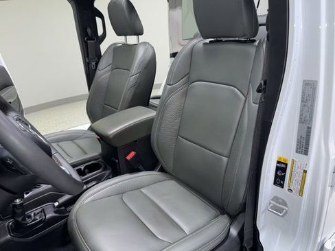 Used 2024 Jeep Wrangler High Altitude image 17