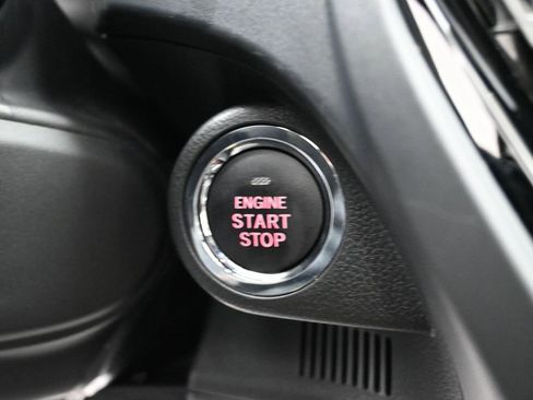 Used 2025 Subaru Forester Sport image 23