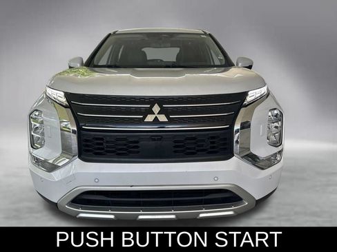 Used 2024 Mitsubishi Outlander SE AWD/4WD image 13