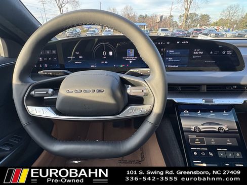Used 2025 Lucid Air Touring image 21