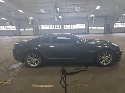 Used 2015 Chevrolet Camaro LT image 2