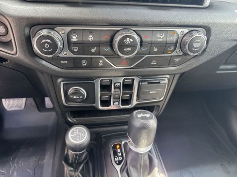 New 2025 Jeep Wrangler Sport S image 24