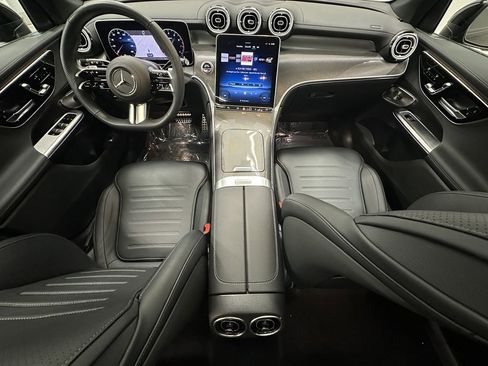 Certified 2025 Mercedes-Benz GLC 300 4MATIC image 27