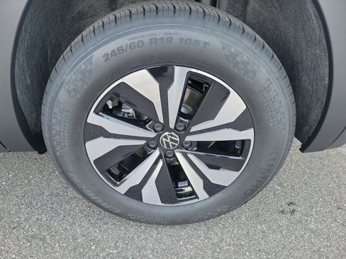 New 2026 Volkswagen Atlas SE image 27