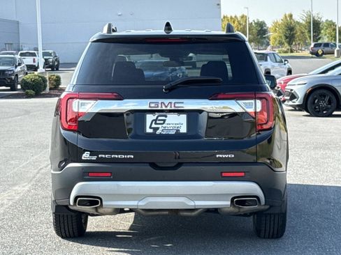 Used 2022 GMC Acadia SLE w/ Driver Convenience Package image 25