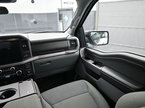 Used 2025 Ford F150 XLT w/ Equipment Group 301A Standard RWD image 13