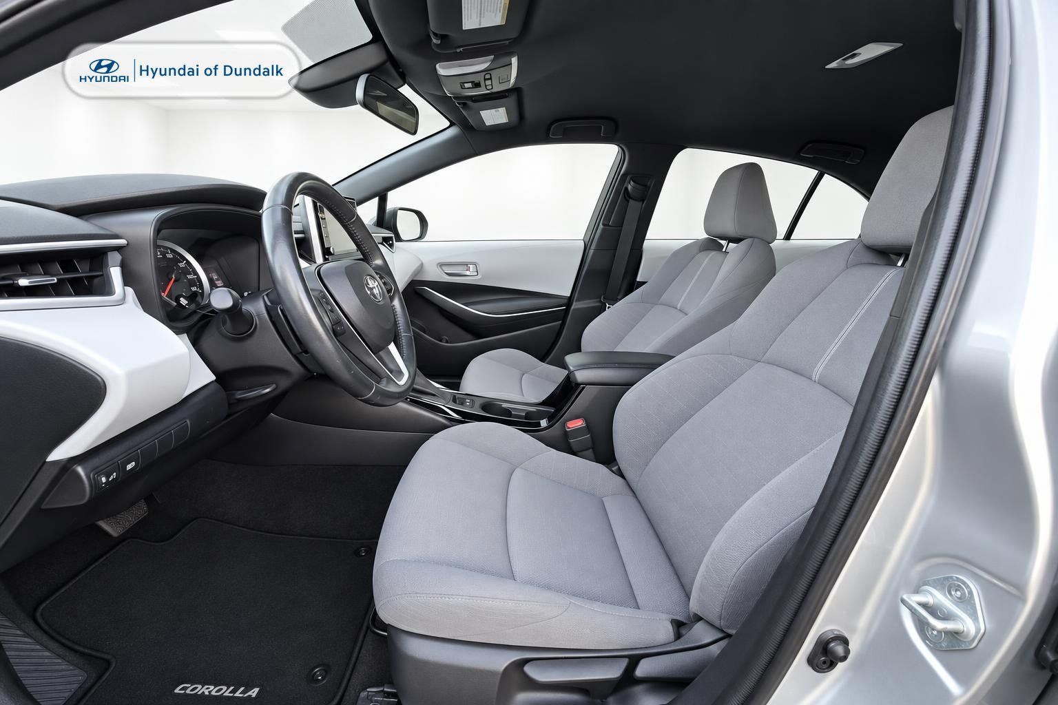 Used 2020 Toyota Corolla SE FWD image 6