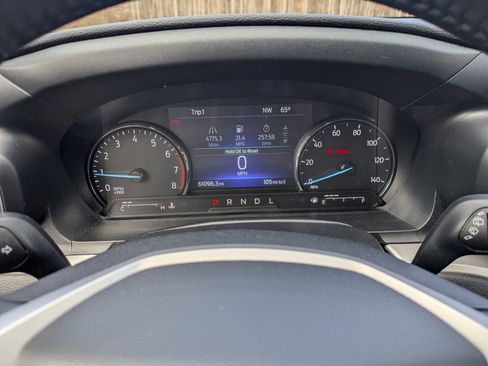 Used 2022 Ford Explorer XLT w/ Equipment Group 202A image 17