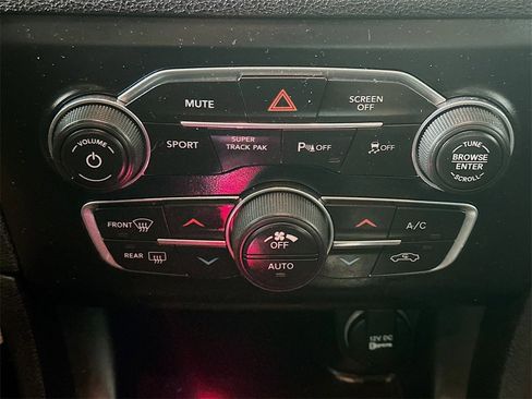 Used 2017 Dodge Charger R/T Scat Pack image 18