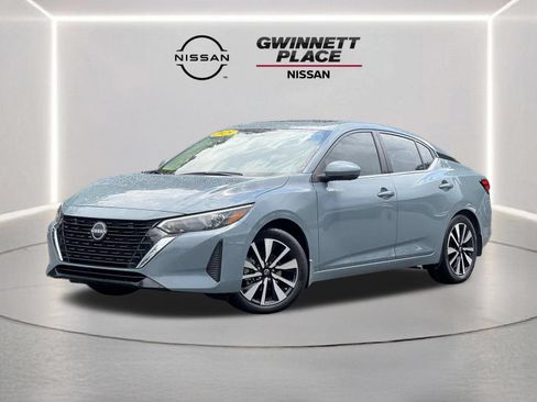 Used 2025 Nissan Sentra SV w/ SV Premium Package FWD image 4