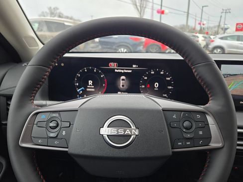 Used 2026 Nissan Sentra SR w/ SR Premium Package FWD image 29