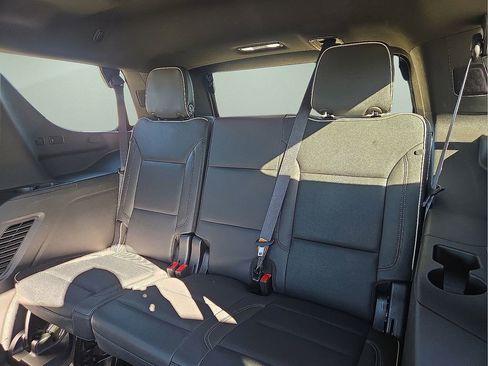 Used 2024 Chevrolet Tahoe Premier image 17