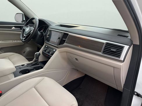 Used 2019 Volkswagen Atlas SE image 14